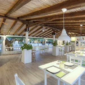 https://acrotel-athena-residence.hotelschalkidiki.net